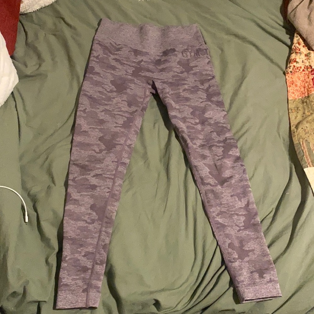 Gym shark camo leggings